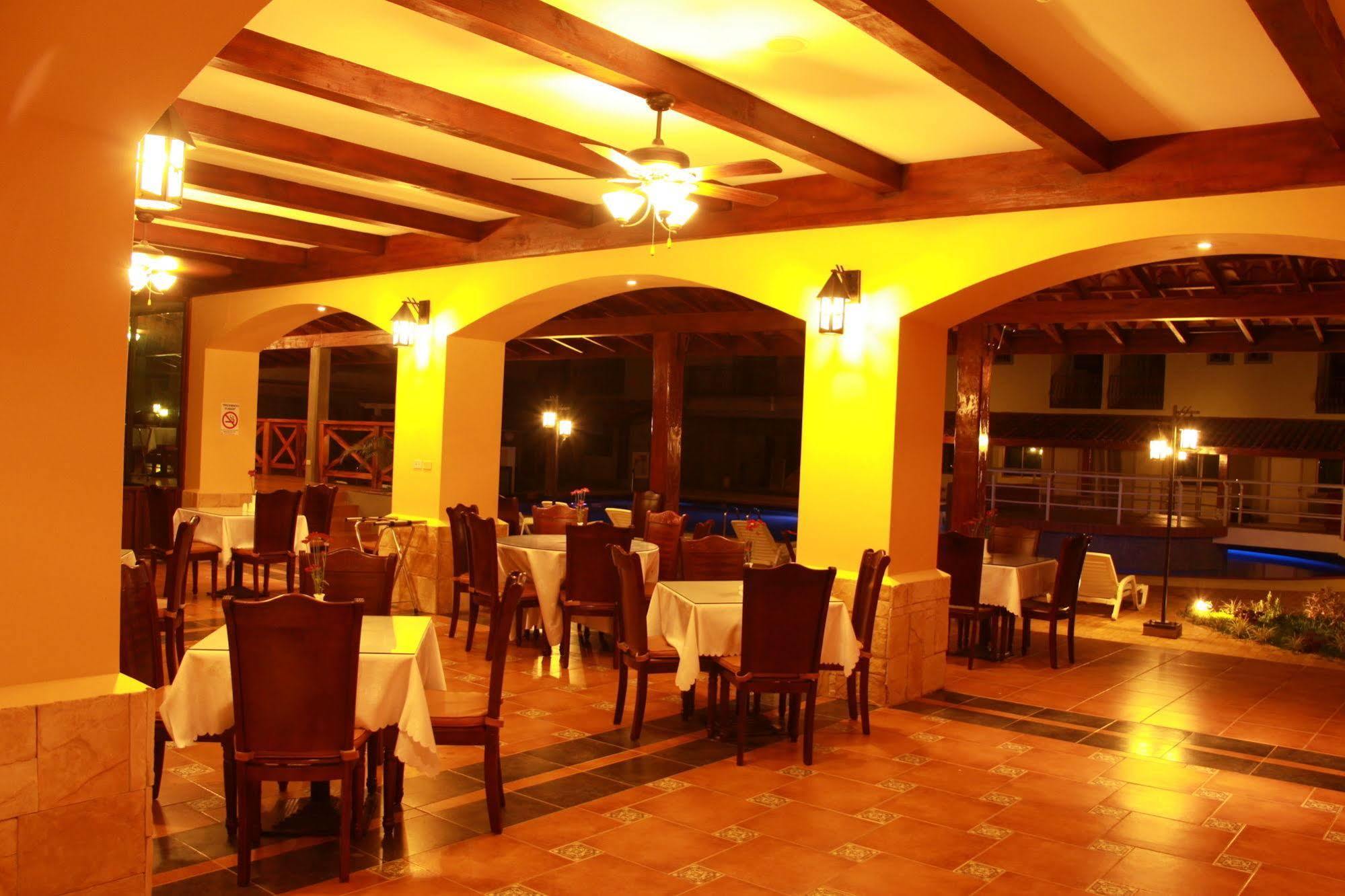 Gran Hotel Azuero Chitré エクステリア 写真